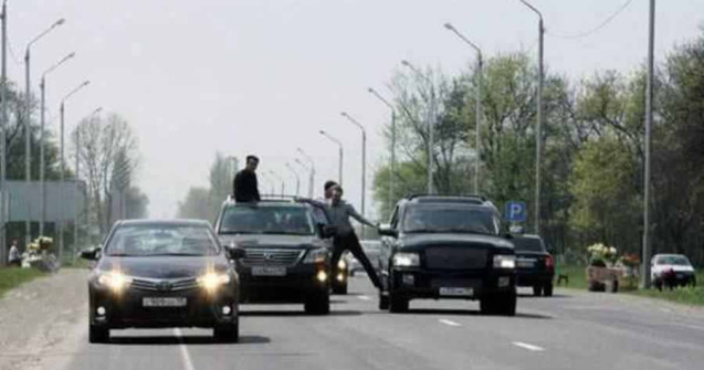  Top  10 oameni care nu tin deloc la sanatatea si siguranta lor