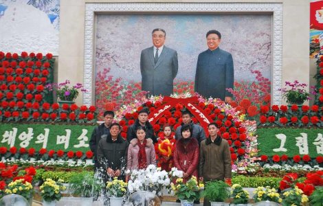 Socialistii moldoveni au fost la megaparada din Coreea de Nord