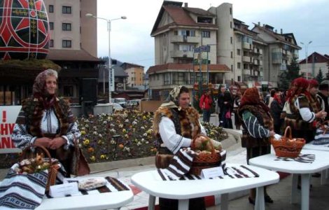 Romanii care au petrecut Pastele in tara au cheltuit 7 milioane euro