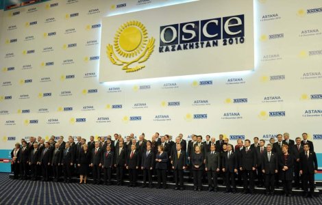  Video  Basescu a adormit la Summitul OSCE