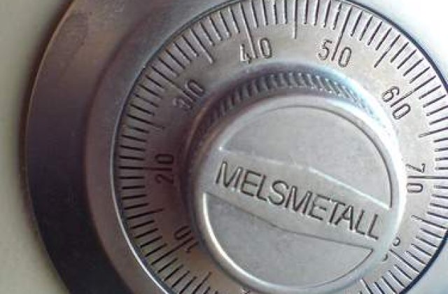 Doua seifuri cu aur au fost furate in Capitala