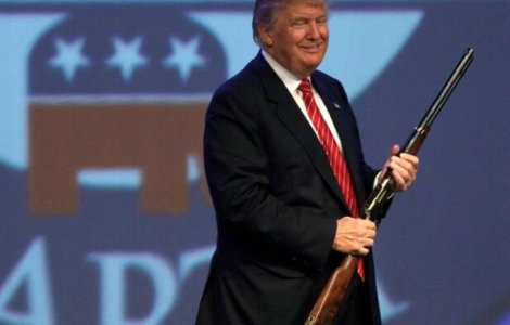 Peste 160 de companii critica pozitia lui Donald Trump