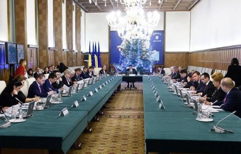 Guvern: Modificarea impozitarii veniturilor va fi bine fundamentata si definitivata dupa consultarea specialistilor