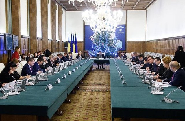 Guvern: Modificarea impozitarii veniturilor va fi bine fundamentata si definitivata dupa consultarea specialistilor