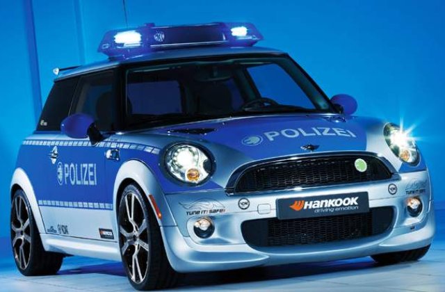 Mini E Polizei. Cu masina electrica dupa infractori