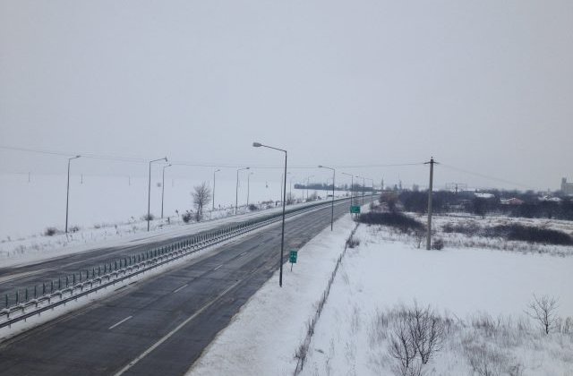 [UPDATE] Circulatia pe cinci drumuri nationale este intrerupta si porturile de la Marea Neagra au fost inchise