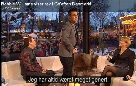  Video  Robbie Williams si-a aratat posteriorul, in direct