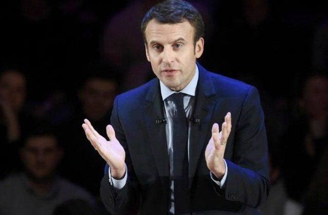Emmanuel Macron, un OZN politic, "nici de dreapta, nici de stanga"