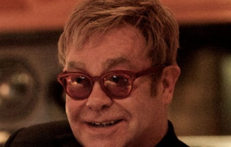 Elton John, internat la terapie intensiva, din cauza unei infectii "potential letale"
