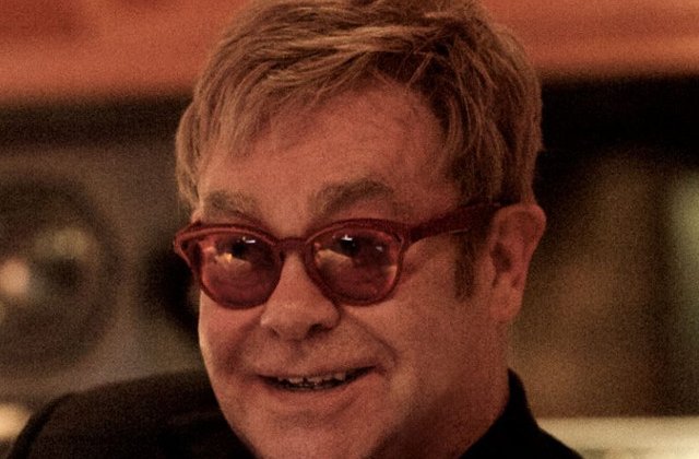 Elton John, internat la terapie intensiva, din cauza unei infectii "potential letale"
