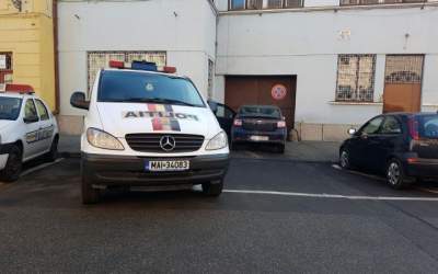 Perchezitii in Bucuresti si 4...