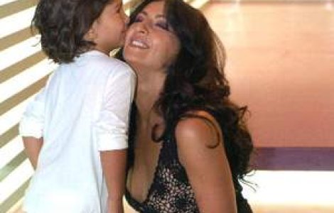 Mihaela Radulescu, cu prezervativul la picior!