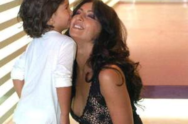 Mihaela Radulescu, cu prezervativul la picior!