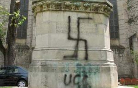 Cele 16 viori ale Holocaustului