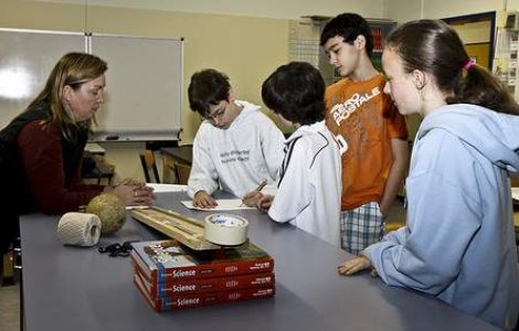 SUA: Studenti romani, abuzati sexual sau amenintati cu moartea