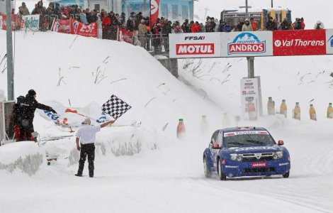 Alain Prost a castigat prima cursa din acest sezon, cu Dacia Duster