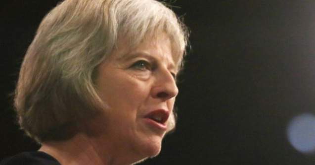 May il primeste pe Juncker la Londra inaintea summitului Celor 27 care va stabili liniile rosii UE