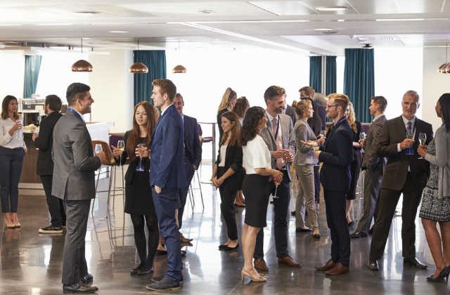 Ce presupune un networking eficient? 3 metode pentru a mari perspectivele de crestere ale unui start-up cu un buget limitat