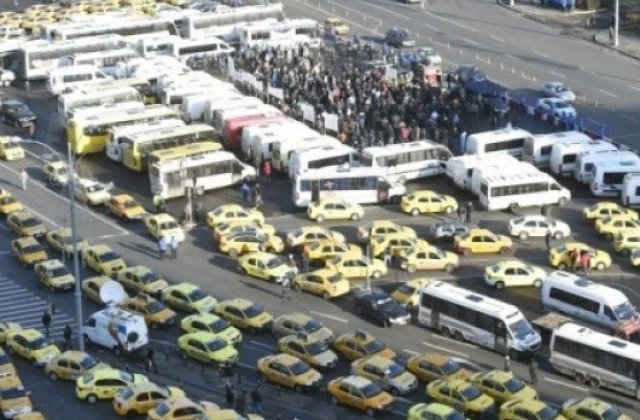 Protestul taximetristilor s-a incheiat, dupa ce au ajuns la un acord cu Guvernul