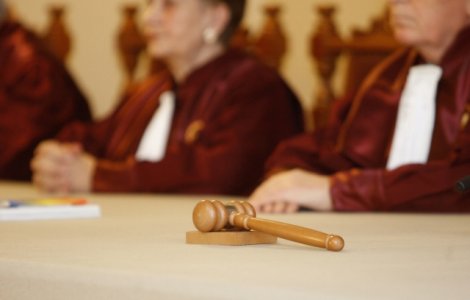 CCR amana pentru a patra oara dezbaterea legii care nu-l lasa pe Dragnea in Guvern