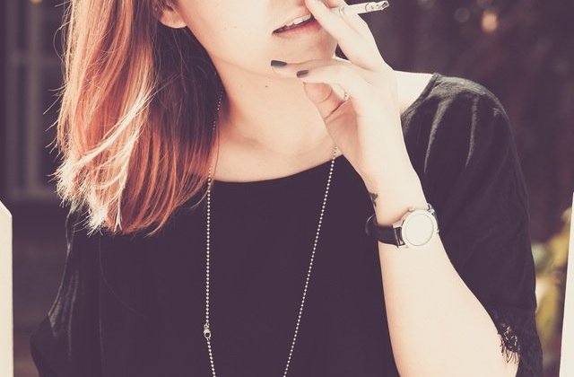 Amenzi de 450 de lei aplicate celor care au fumat in parcuri pentru copii