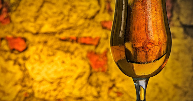 Consumul moderat de bere poate face parte dintr-o dieta echilibrata si un stil de viata sanatos