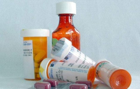 Suceava - Peste 2.000 de medicamente gasite la casa medicului acuzat ca si-ar fi drogat copiii