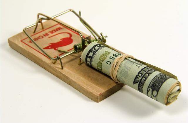 Guvernul amana plata drepturilor salariale