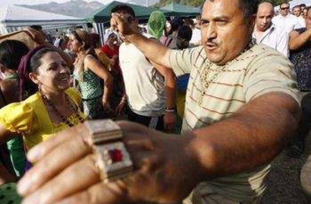 Schimbarea termenului "rom", subiect de "barfa" pentru presa internationala