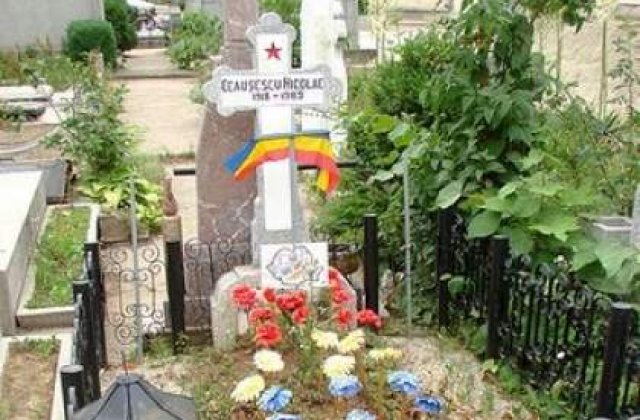 Ramasitele Ceausestilor, ingropate in secret la Cimitirul Ghencea