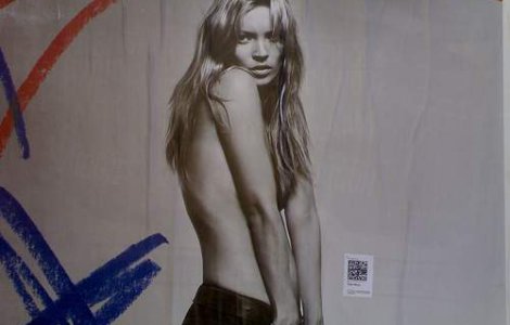 Kate Moss s-a apucat de cantat