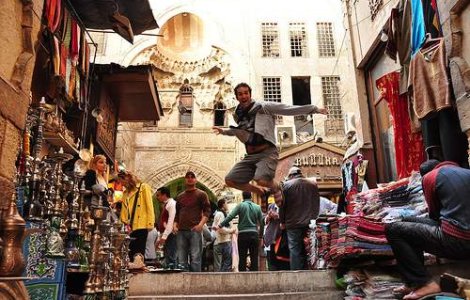  Top  Sfaturi de calatorie: Cum ne purtam in strainatate?