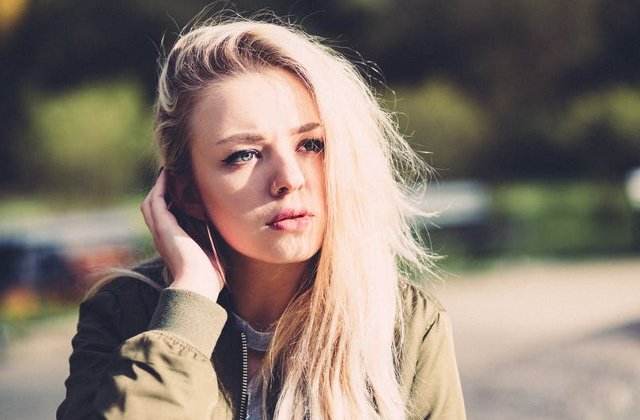 Top 5 obiceiuri zilnice care iti agraveaza anxietatea