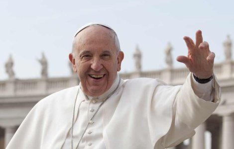 Papa face apel mediere internationala pentru detensionare