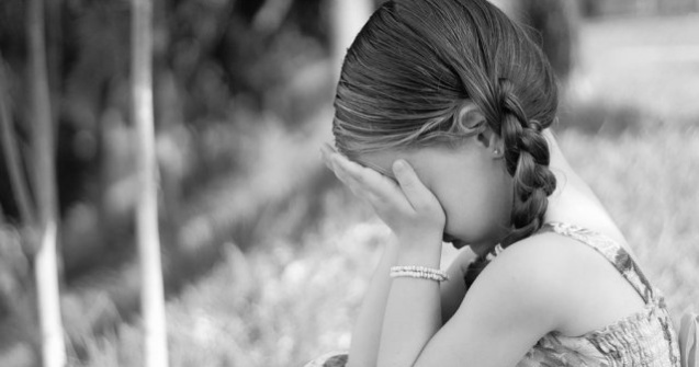 O fetita de 3 ani din Bucuresti a fost inchiriata unui pedofil