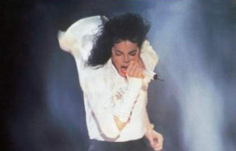  Foto  Michael Jackson a stabilit un nou record