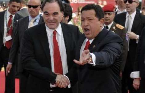 Chavez isi doneaza biroul victimelor inundatiilor din Venezuela