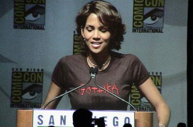 [VIDEO] Halle Berry, "noua regina a orgasmului de la Hollywood"