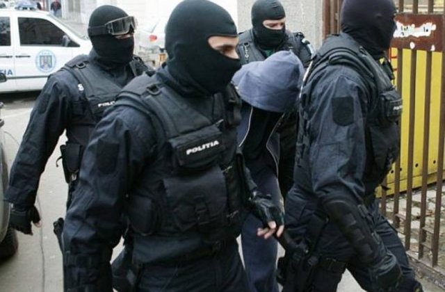 Dosarul CFR Marfa: 21 de persoane au fost retinute, intre care fostul director Mihut Craciun