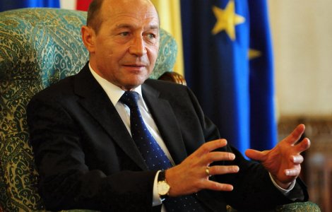 Basescu: Abuzul in serviciu este un instrument de tinere sub control a politicienilor; infractiunea trebuia gratiata