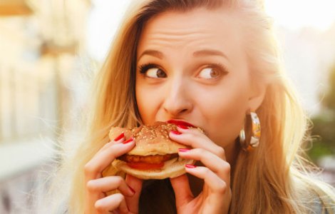  Top  5 alimente "nesanatoase" care te ajuta sa slabesti