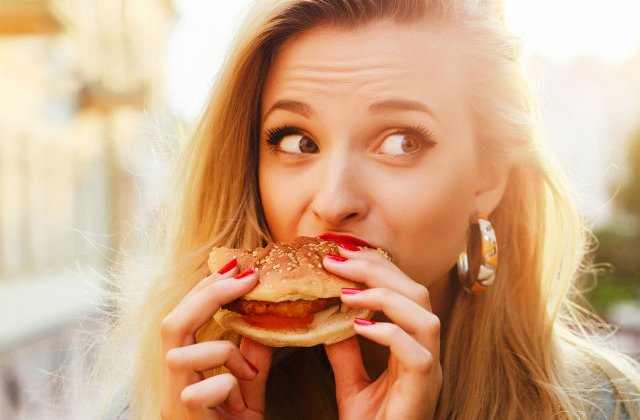 5 alimente "nesanatoase" care te ajuta sa slabesti