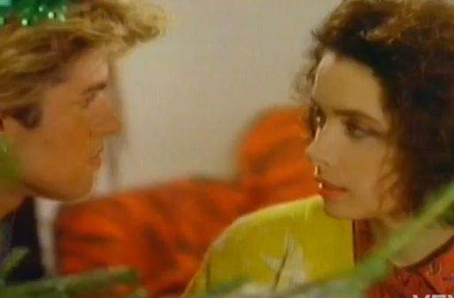 [VIDEO] Cel mai enervat cantec de Craciun