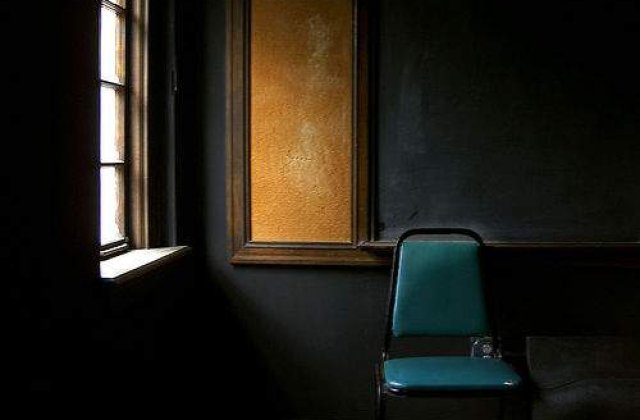 Membru CNSAS, gasit mort in propria-i casa