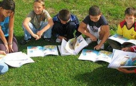 "10.000 de carti pentru 3000 de copii!"