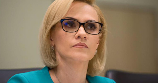 Primarul general condamna cu fermitate orice incercare de a face o legatura intre concedierea profesoarei Tunegaru si criticile la adresa sa