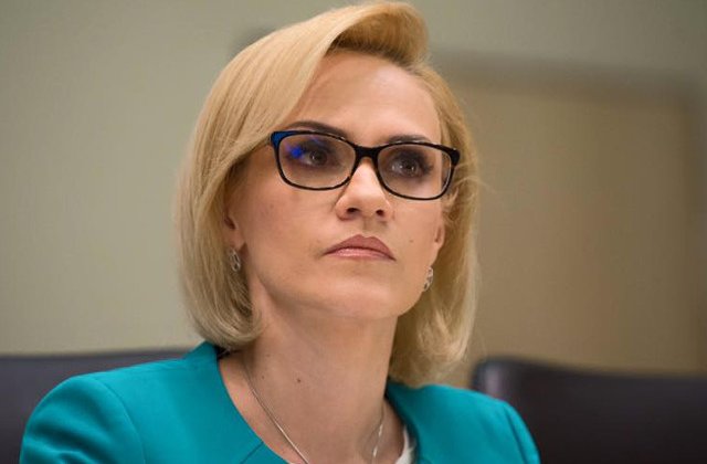 Primarul general condamna cu fermitate orice incercare de a face o legatura intre concedierea profesoarei Tunegaru si criticile la adresa sa