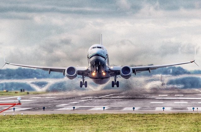 Top 10 vedete care se tem sa zboare cu avionul