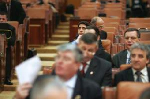 Ce n-a reusit criza mondiala rezolva Parlamentul
