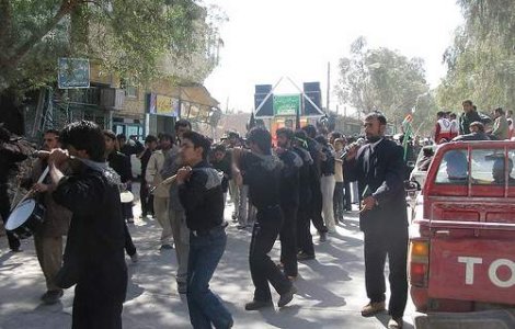 Zeci de morti intr-un atentat in Iran